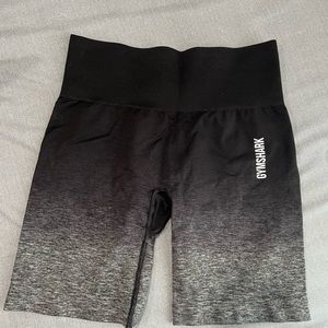 Gymshark ombré shorts S